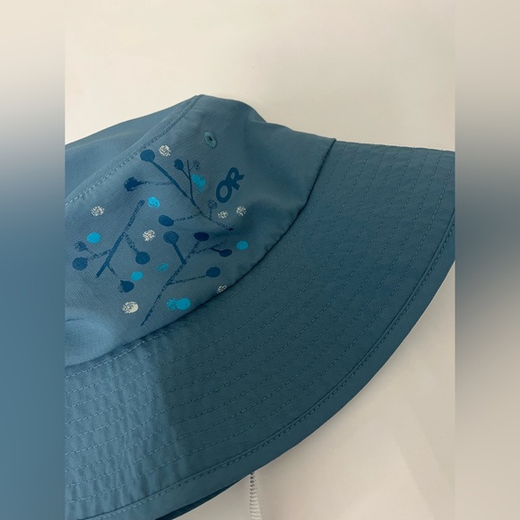 Outdoor Research Solaris Sun Bucket - Picture 2 of 6